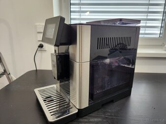 automatický kávovar DeLonghi PrimaDonna Soul - 3