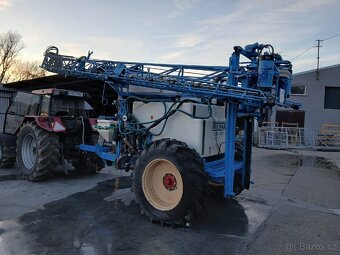 3000l Tažený postřikovač INUMA 3024 - 3