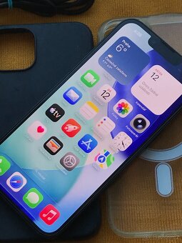 Apple Iphone 13 128GB tmavě modrý . Baterie 100% .. HEZKÝ - 3