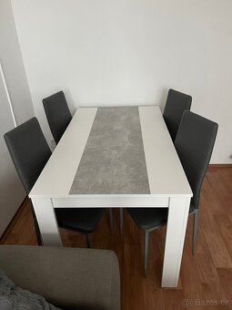 Jídelní stůl se židlemi - 3