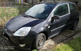 Víko kufru Ford Fiesta 2005 3-dvéřová - 3