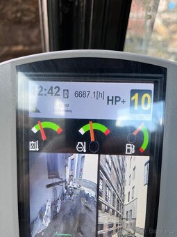 Pásový bagr Caterpillar 311F - 3