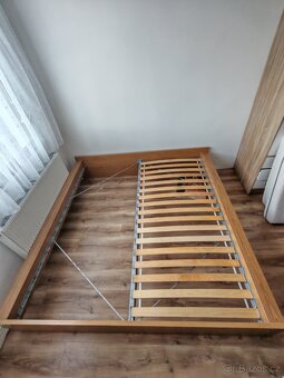 Manželská postel Ikea - 3