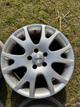 Alu Disky Dezent 7,5Jx17 ET40 5x112 - 3