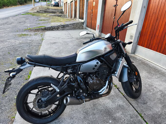 YAMAHA XSR 700 - 3