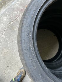 závodní pneu pirelli r18 - 3
