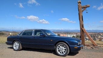 Jaguar Sovereing XJ8 - 3