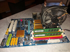 Intel Core 2 Quad 9400 + GA-EP45-DSL3 + 4GB DDR2 - 3