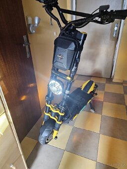 VSETT11 + SUPER 72V32AH Black/Yellow motor 2x2000W - 3