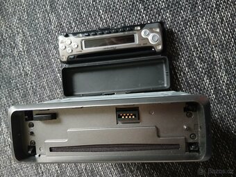 Pioneer DEH-1600r - 3