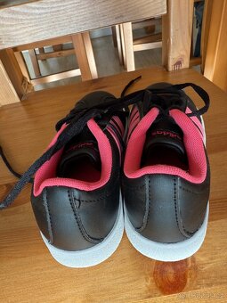 dětské boty Adidas vel. 32, černé - 3