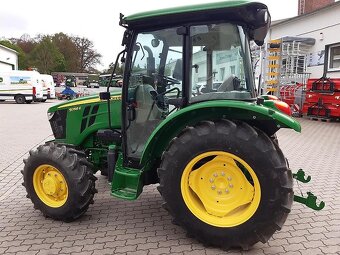 John Deere 5058 E - skladový traktor - 3