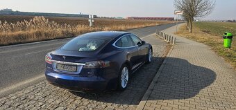 Tesla model S 90D nabijeni zdarma - 3