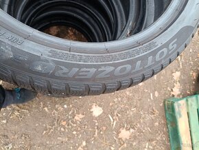 Zimní pneu Pirelli Sottozero 245/45/19 -102V - 3