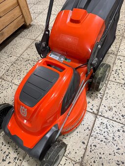 Elektrická sekačka Husqvarna (230V), zánovní - 3