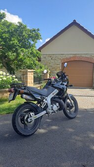 Yamaha TDR 125 - 3