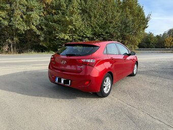 HYUNDAI I30 1.6 CRDI 81 KW ČR KLIMA SENZORY PO SERVISU - 3