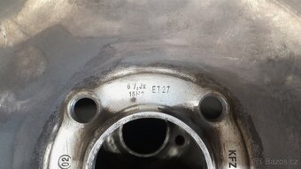 205/65 R15 zimní Nokian vč. disků 4x108 ET27 - 3