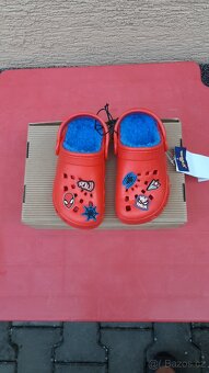 NOVÉ - Dětské boty Marvel Crocs vel. 26-27 - 3