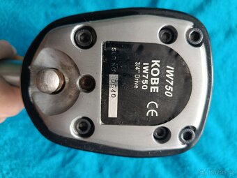 Rázový utahovák KOBE IW750 - 3