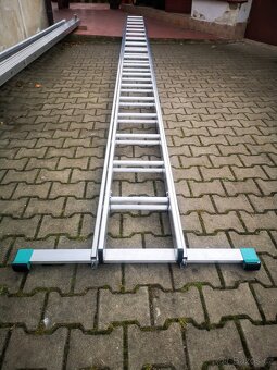 Prodám AL -Hliníkový žebřík 2x6m +základna - 3