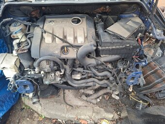 Vw Touran 1,9 tdi,rok 2004,havarovaný - 3