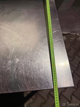 Nerezový stůl s dřezem a baterií - 3