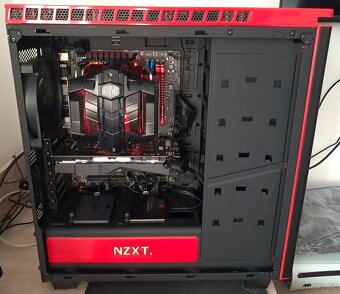 Herní PC NZXT. - (big tower) - 3
