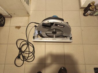 Makita 5143R - 3