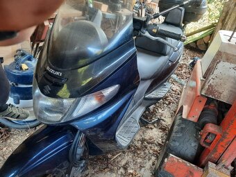 Suzuki Burgman AN 400 K1 - 3