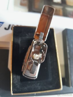 Zippo - 3