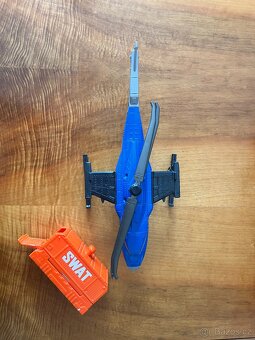 Helikoptéra SWAT Hot Wheels - 3