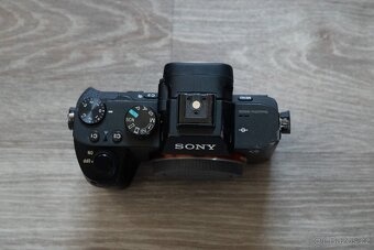 Sony A7 II – pouze tělo + příslušenství - 3