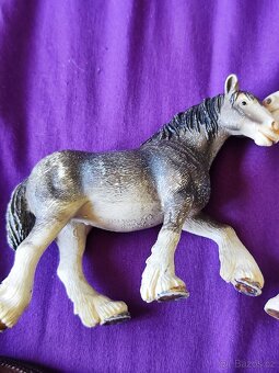 Schleich koně s poškozením - 3