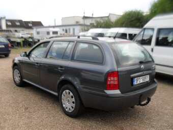 Škoda Octávia 1.6i - 3