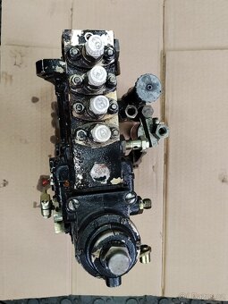 Zetor 10540 vstřikovací čerpadlo - 3