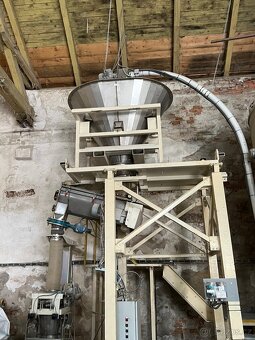 Použitá pytlovací linka - 3