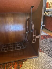 Retro šicí stroj - 3