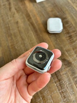 Apple Watch Series 4 40 mm - 3