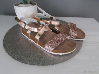 Sandály - 3