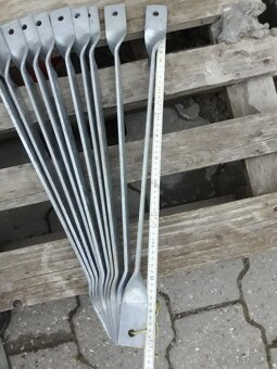 Úchyt plotové výplně BEST - 3