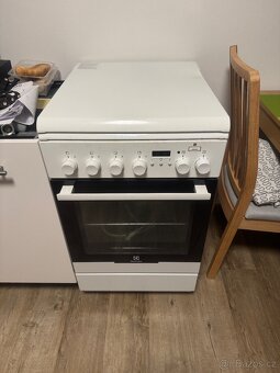 Prodám Sporák Elektrolux - 3