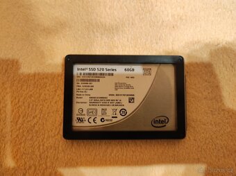 SSD SATA Intel 520 60 GB & HDD 3,5" SATA3 WD Blue 1 TB - 3