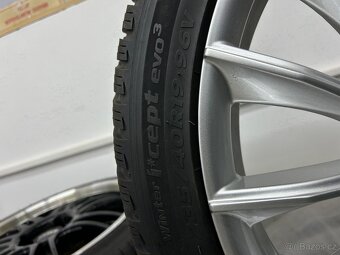 Alu sada Tomason 235/40 R19 96V - 3