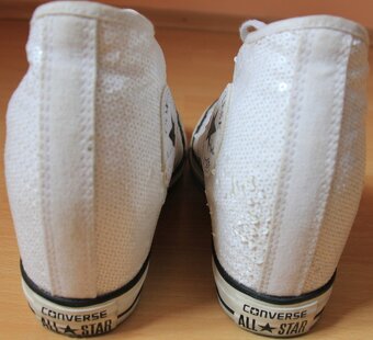 Tenisky Converse na podpatku vel.41/42 - 3