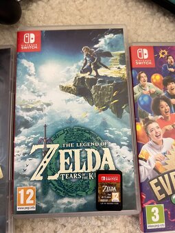 NINTENDO SWITCH OLED Zelda edition 6her - 3