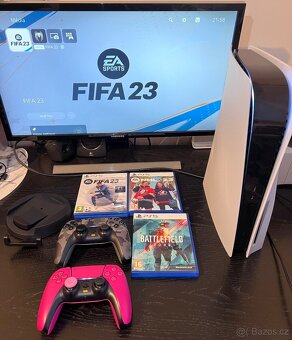 PS5 s mechanikou + dva ovladače a 3 hry - 3