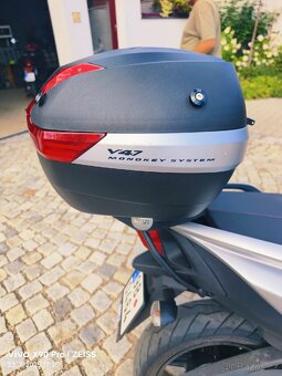 Aprilia SR 850 - 3