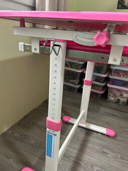 Ergonomický psací stůl - 3