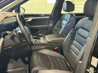 Volkswagen Touareg R-Line 4Motion Matrix, Night Vision, Vzd. - 3
